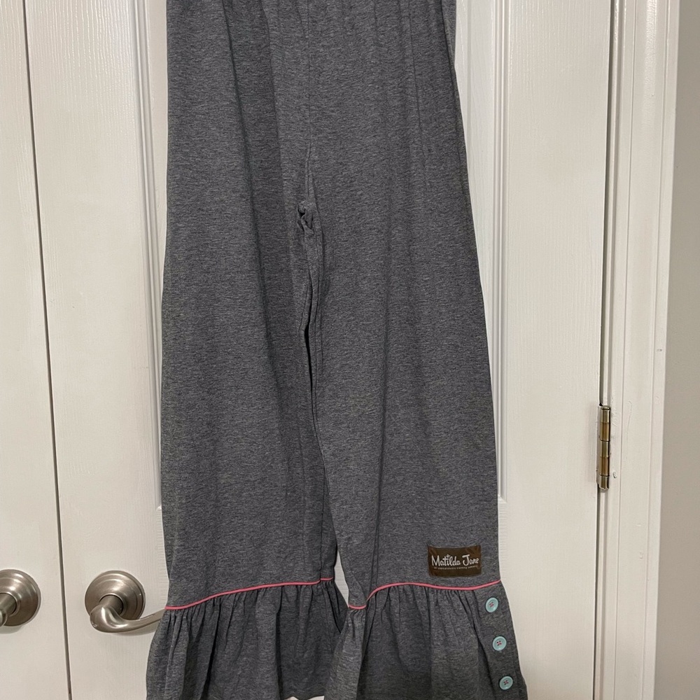 Matilda Jane Imagine That big ruffle pant size 10 in gray